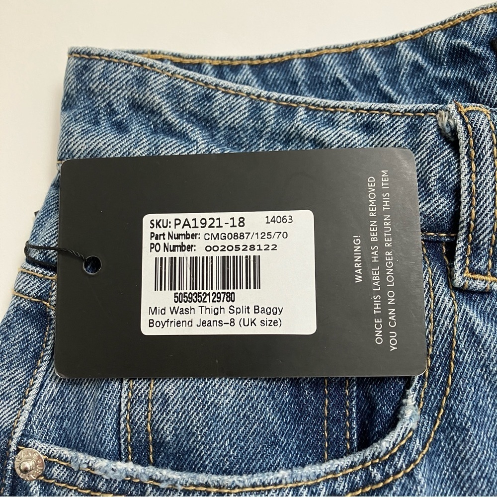NWT PRETTY LITTLE THING “Mid Wash Thigh Split Baggy Boyfriend Jeans” - Picture 4 of 9